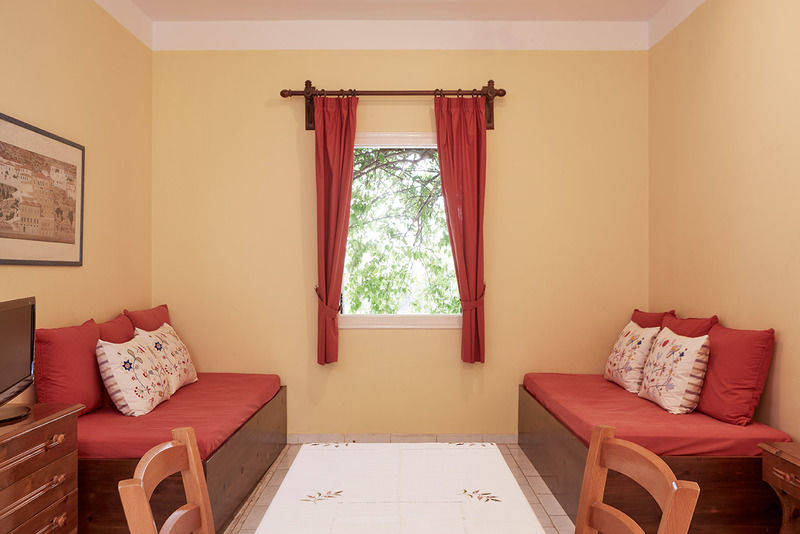 Spetses Retreat Accommodation Extérieur photo