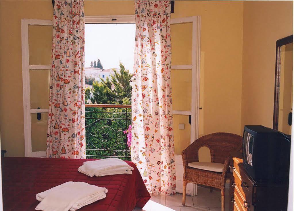 Spetses Retreat Accommodation Extérieur photo